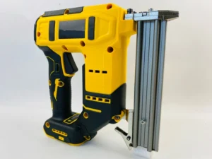 20V Cordless 18 Gauge Brad Nailer DCN680 10 30mm Brad Nails Max 100 Pcs Magazine Capacity Electric Nail Gun Wood Furniture