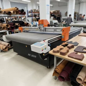 Rongchi Oscillating Blade Cutter With Vacuum Adsorption Table for Car Floor Mat Automotive Interior Composite Materials