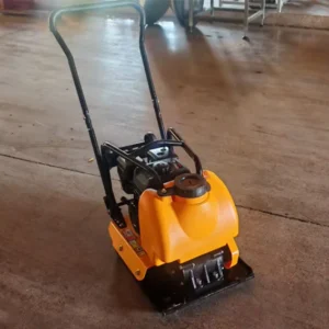 UR90T Petrol Plate Tamper Compactor Heavy Duty Concrete Vibrator Sand Road Compactor 170cc Engine 4000W